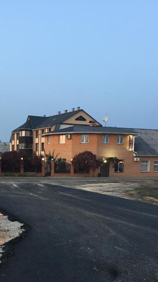 Мотельный Комплекс Телега Sula Exterior photo